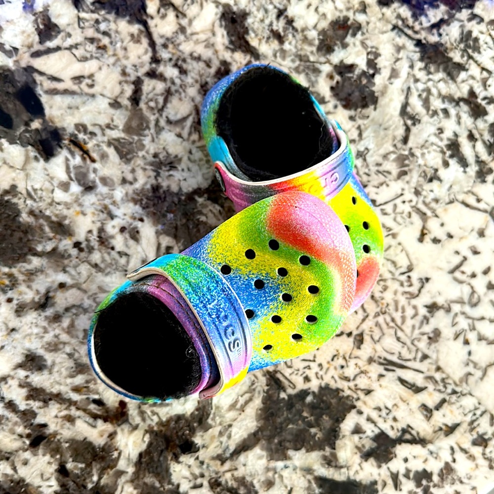 Toddler Crocs - Picture 2 of 3
